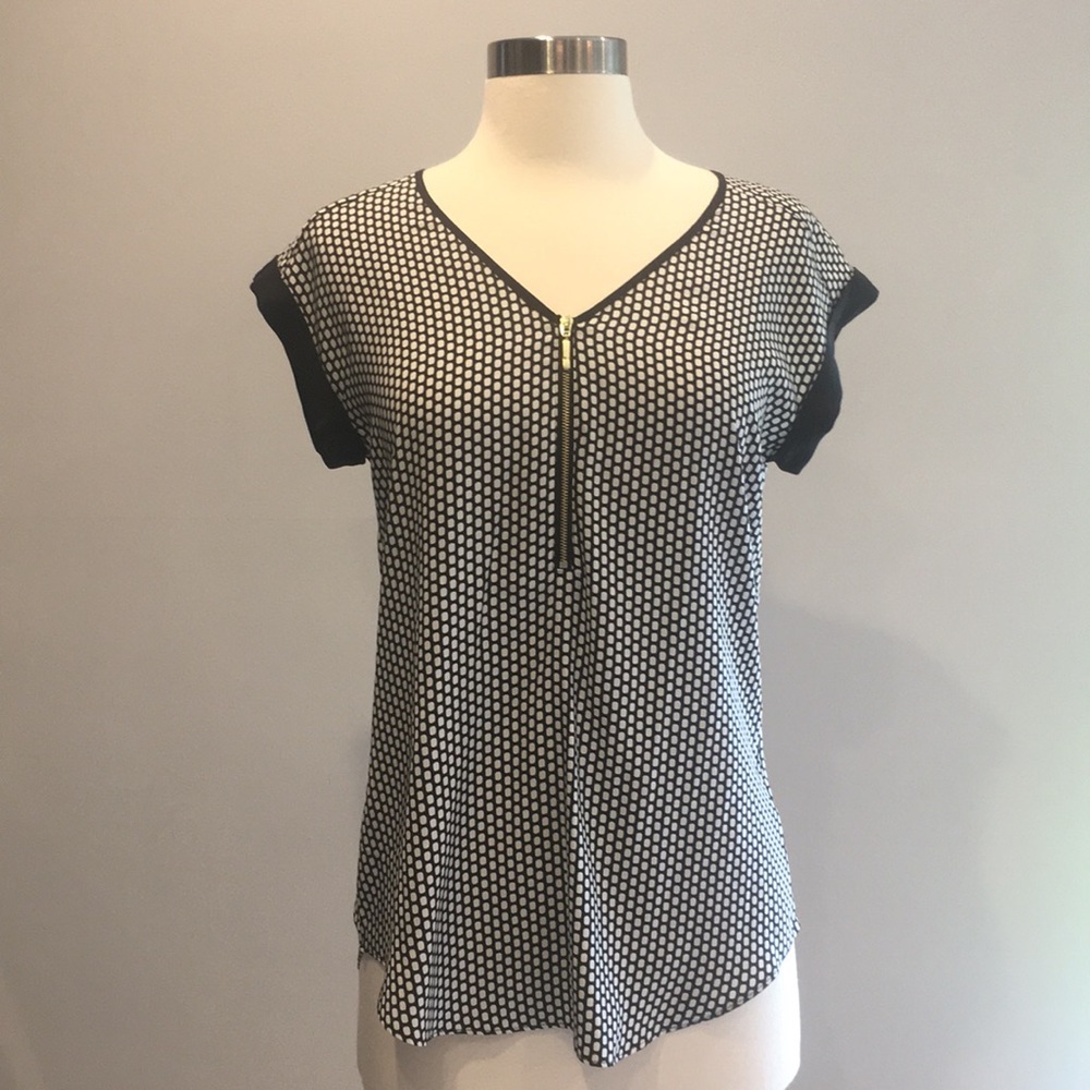 Express black and white zipper shirt